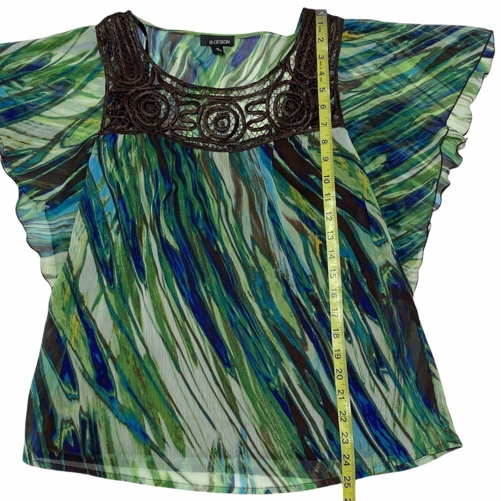 B-DESIGN Abstract Crochet Flutter Sleeve Blouse - Picture 6 of 11